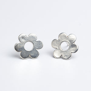 Petite Daisy Earrings
