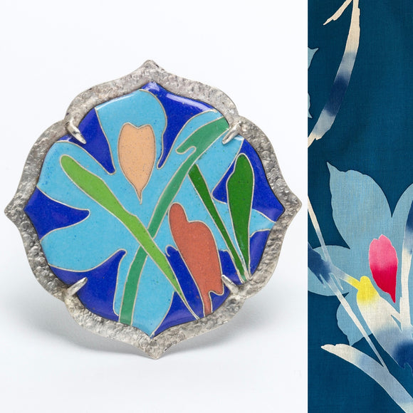 Six-Petalled Lotus Flower - Yukata Brooch