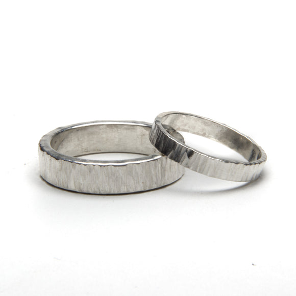 Cross Hammered and Polish Ring Set