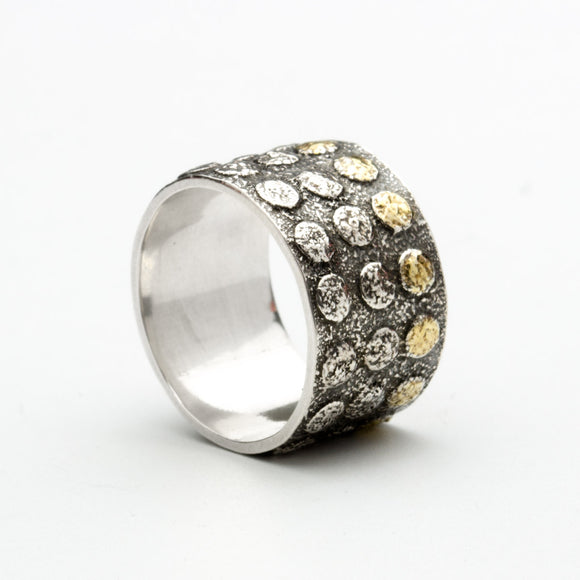 Linda Bernasconi - Square Root