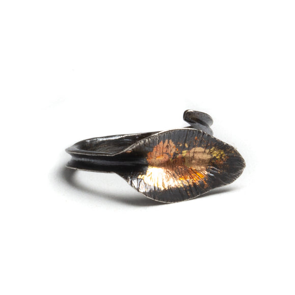 Oxidized Leaf Ring