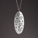 Tegan Wallace - kiku (菊)